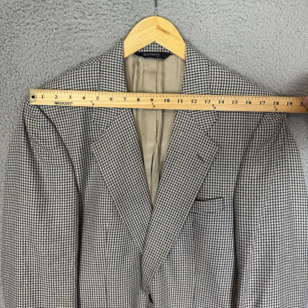 Burberry’s VTG 100% Wool Blazer Jacket Sport Coat Men's 40 Grey Herringbone‎ USA